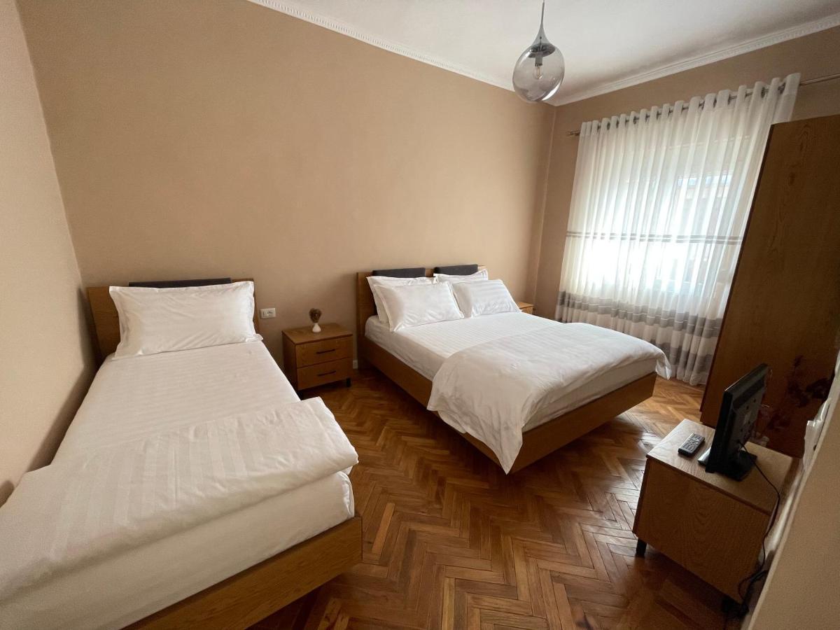 Joni & Joy Center Apartment Berat Ngoại thất bức ảnh